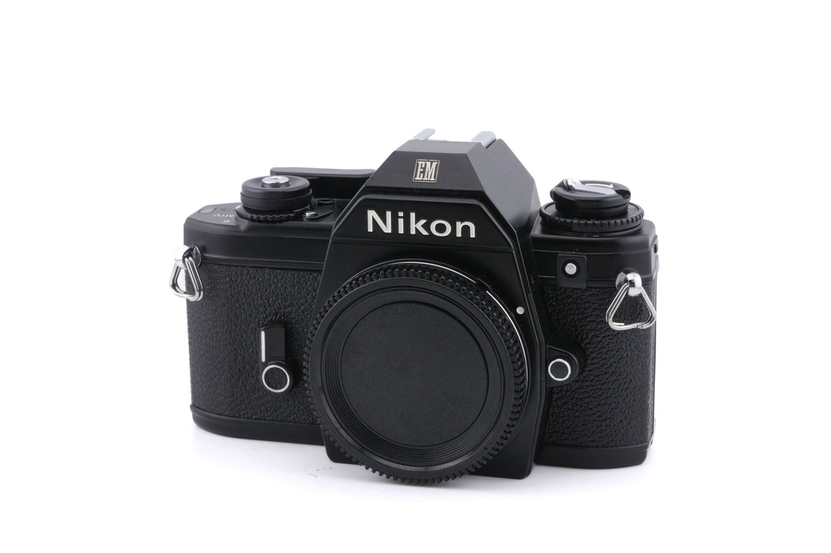 Nikon EM