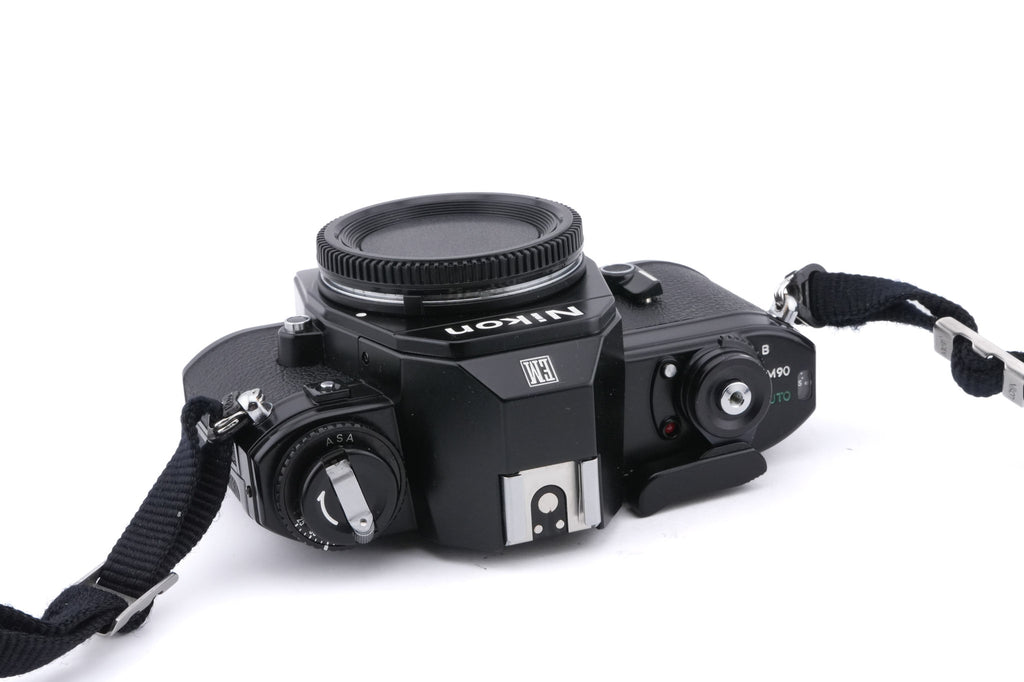 Nikon EM