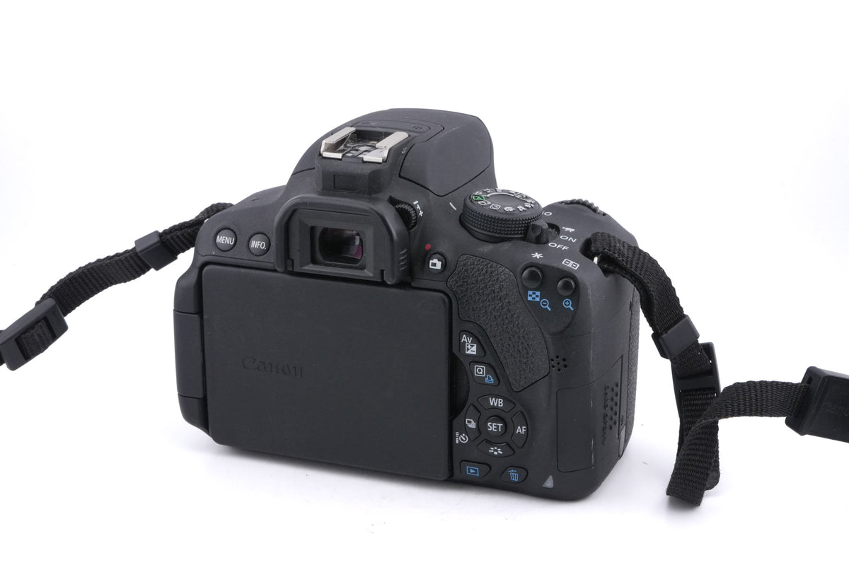 Canon EOS 700D
