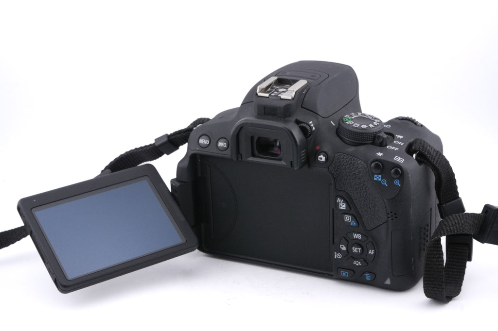 Canon EOS 700D