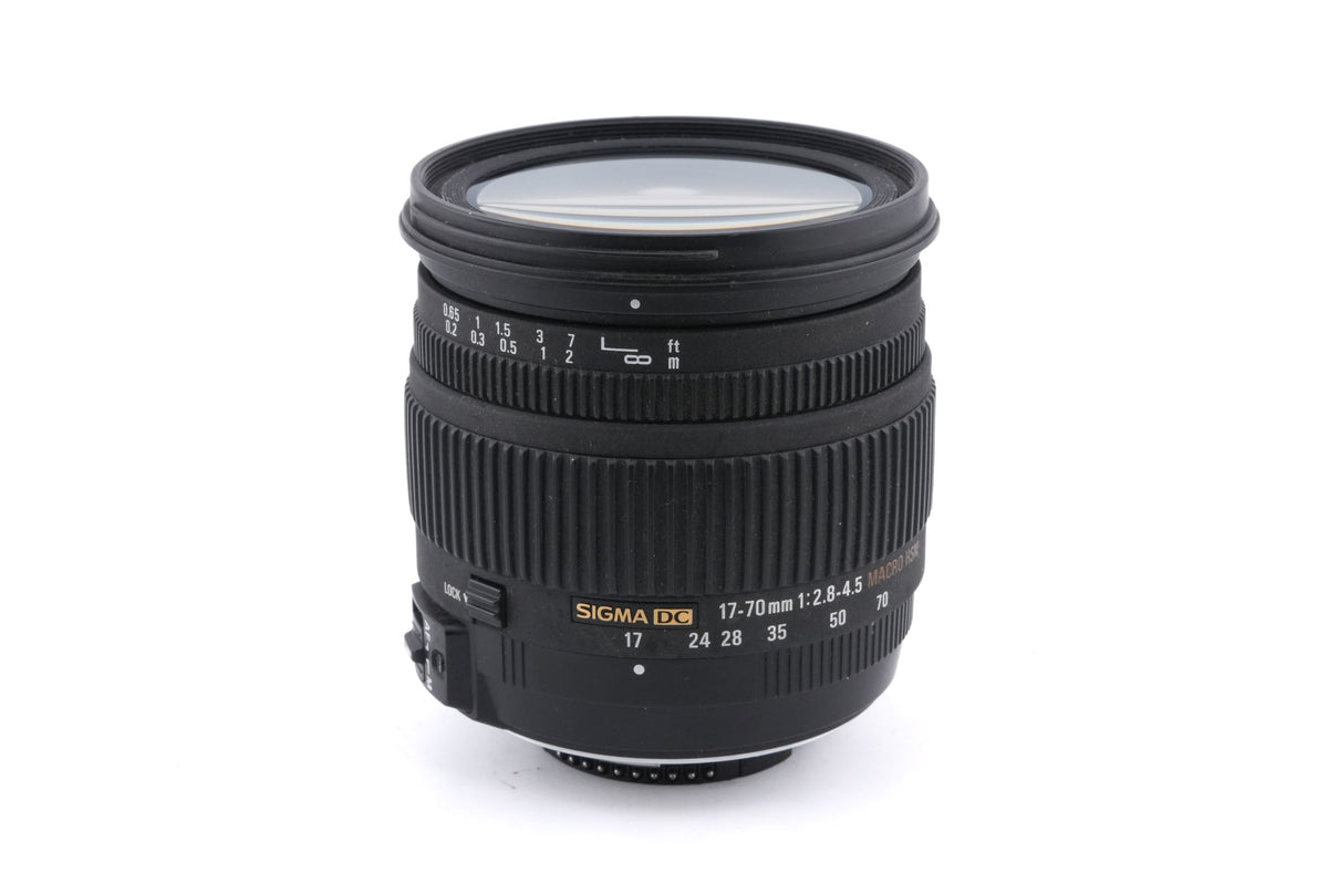 Sigma 17-70mm f2.8-4.5 DC Macro HSM