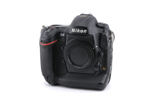 Nikon D4