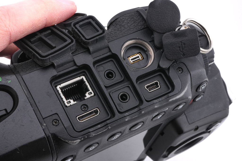 Nikon D4
