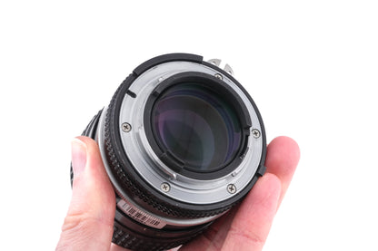 Nikon 105mm f2.5 Nikkor AI