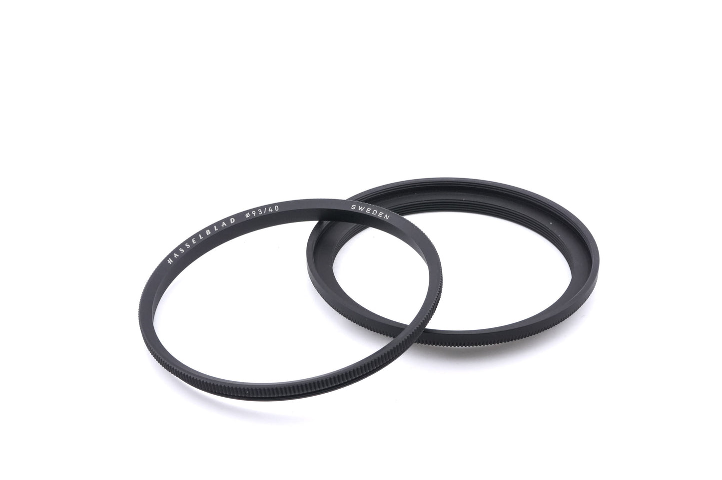 Hasselblad 40mm f4 Distagon T* CFE FLE IF (3020039) + 93mm Haze Filter 1x HZ -0 + Lens Shade / Filter Adapter Ring 93/40 (40693)