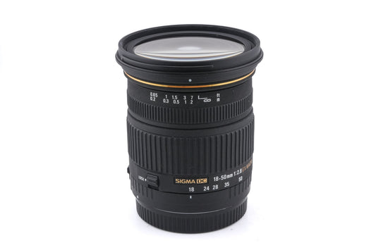 Sigma 18-50mm f2.8 EX DC Macro