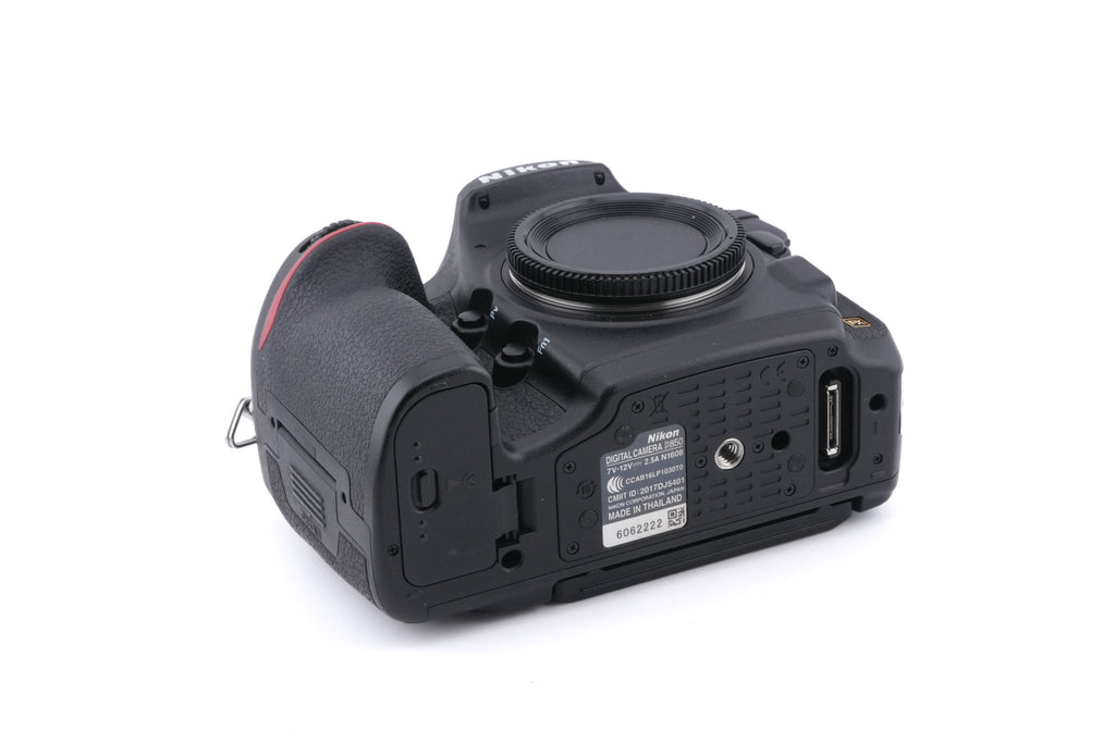 Nikon D850