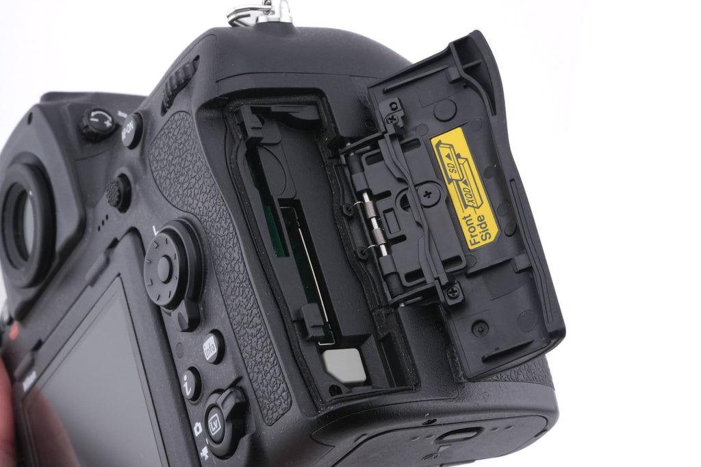 Nikon D850