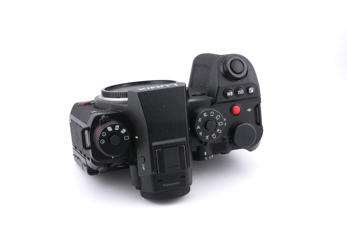 Panasonic Lumix DC-S1R II