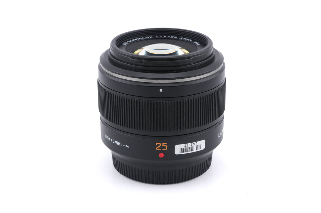 Panasonic 25mm f1.4 Leica DG Summilux ASPH. (H-X025)