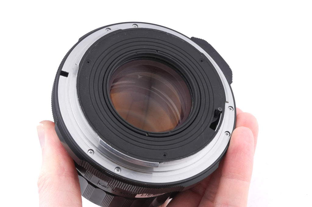 Pentax 105mm f2.4 Super-Multi-Coated Takumar 6X7