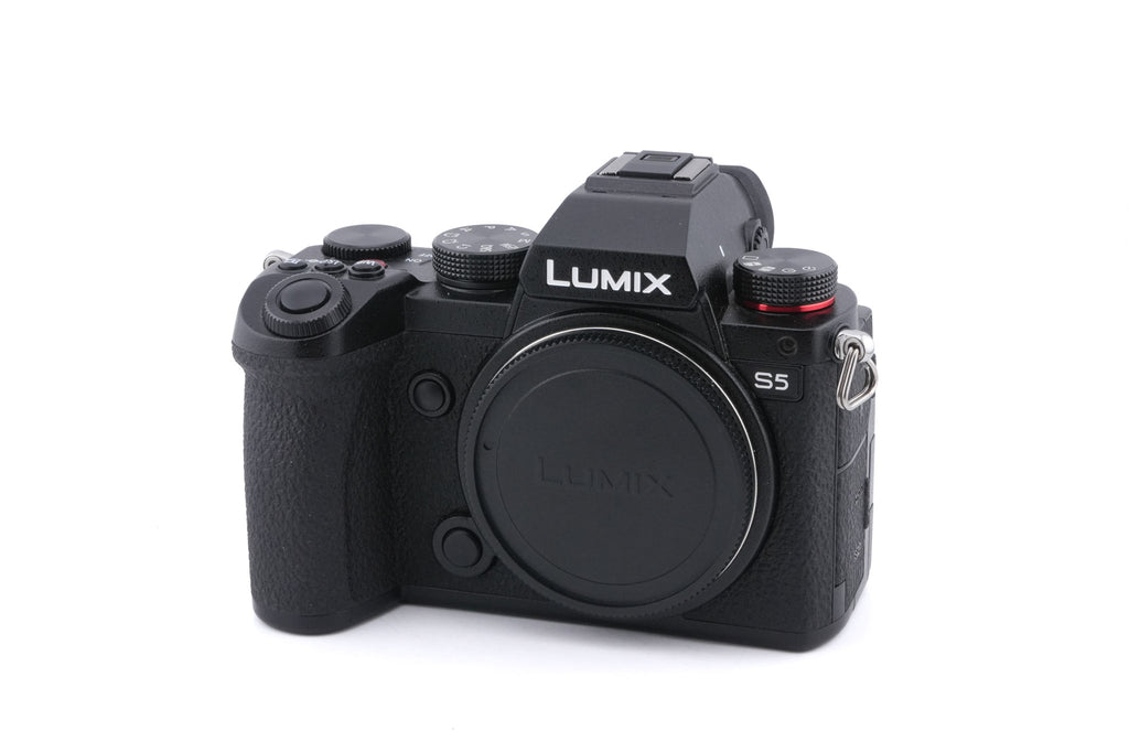 Panasonic Lumix DC-S5