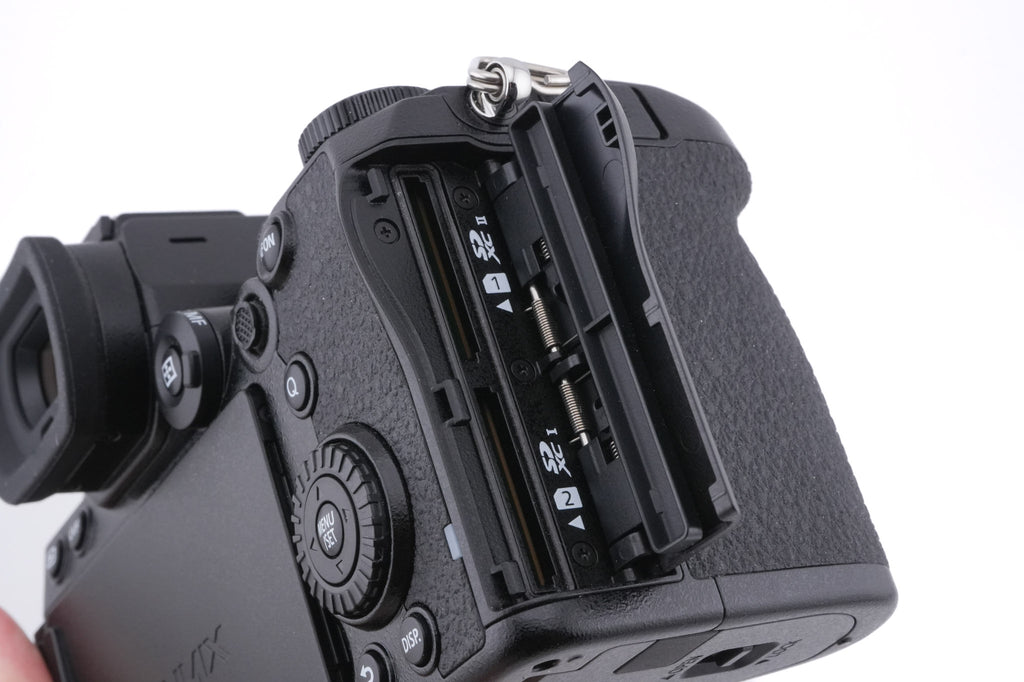 Panasonic Lumix DC-S5
