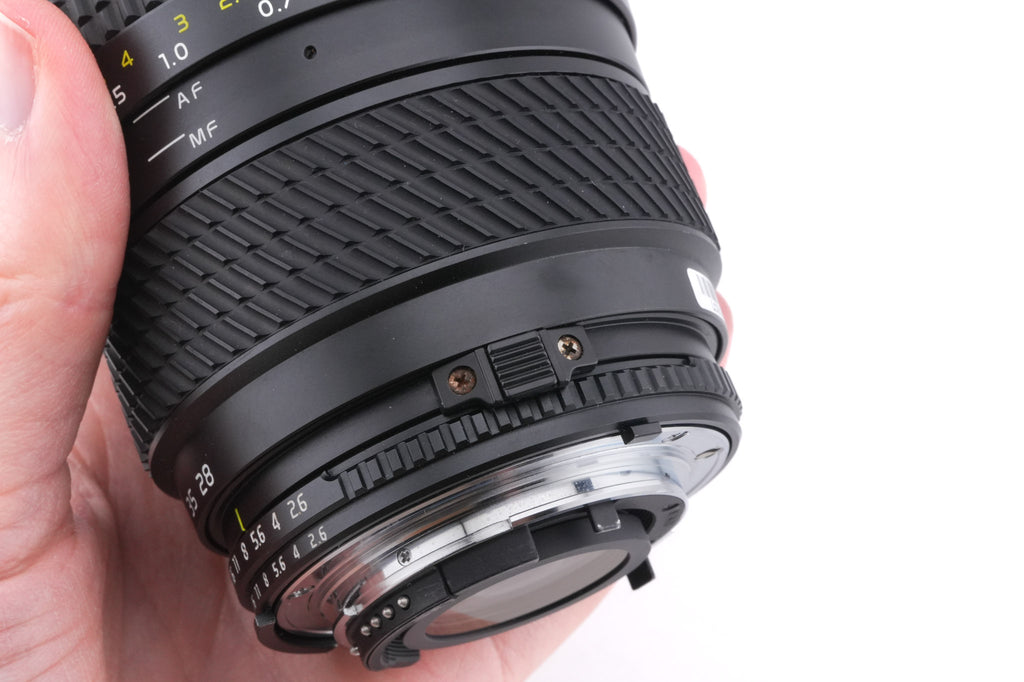 Tokina 28-70mm f2.6-2.8 AF AT-X Pro