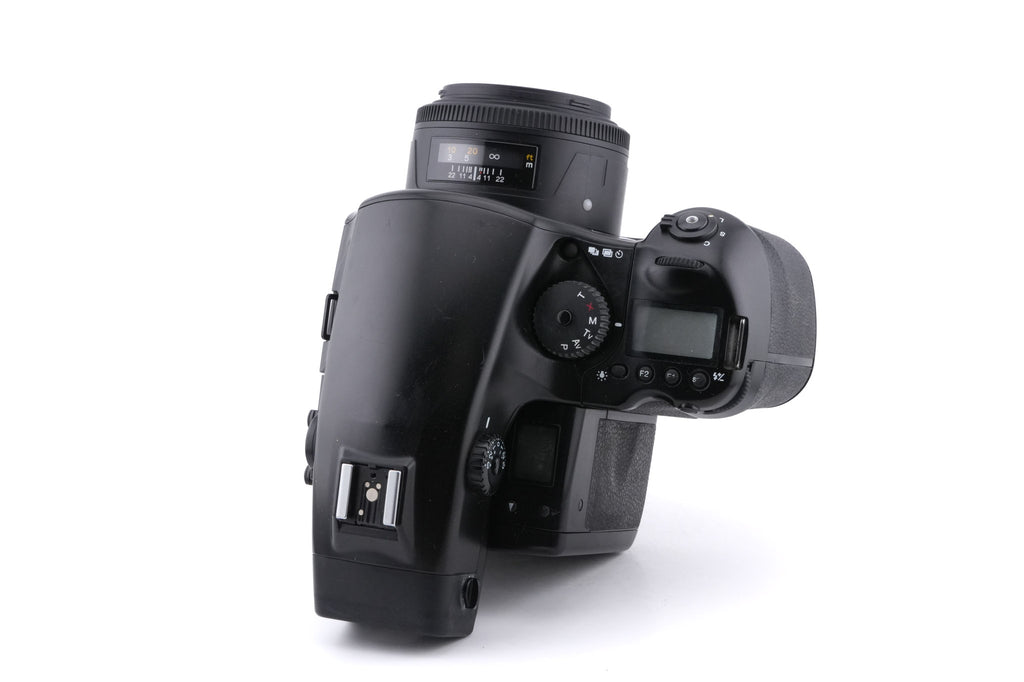 Mamiya 645AFD + 80mm f2.8 AF + HM401 Film Back