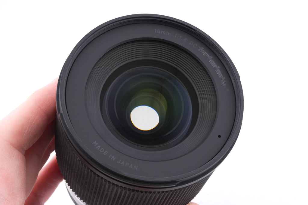 Sigma 16mm f1.4 DC DN Contemporary (017)
