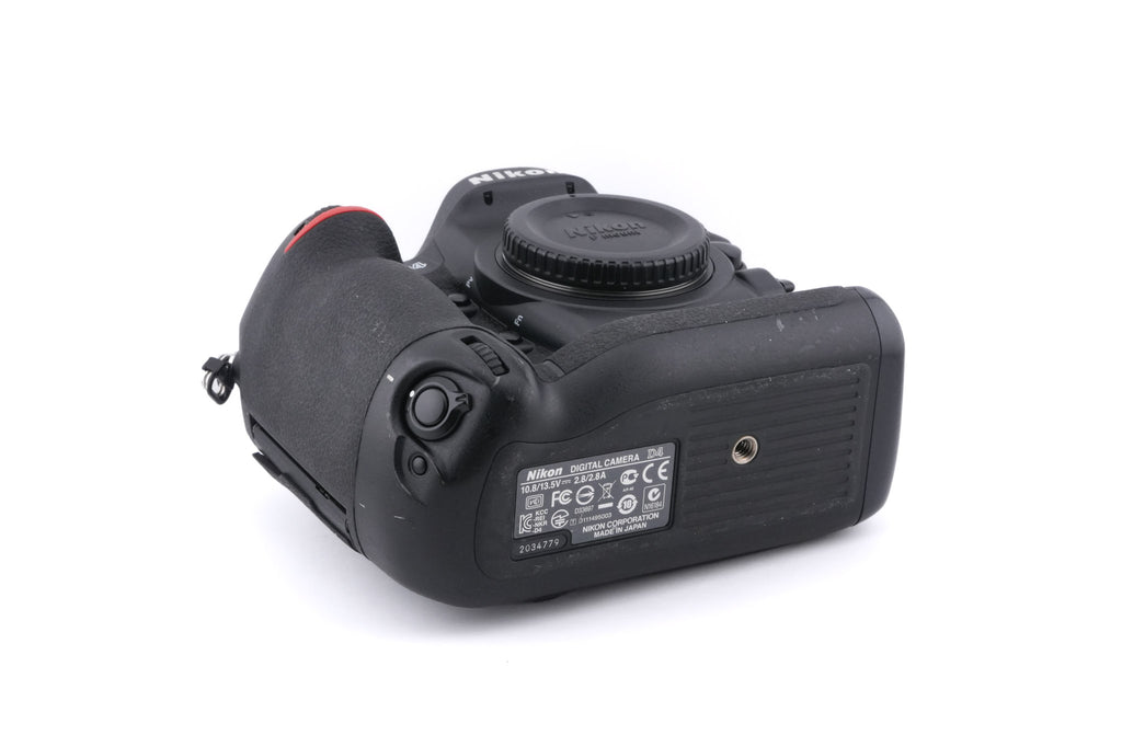 Nikon D4
