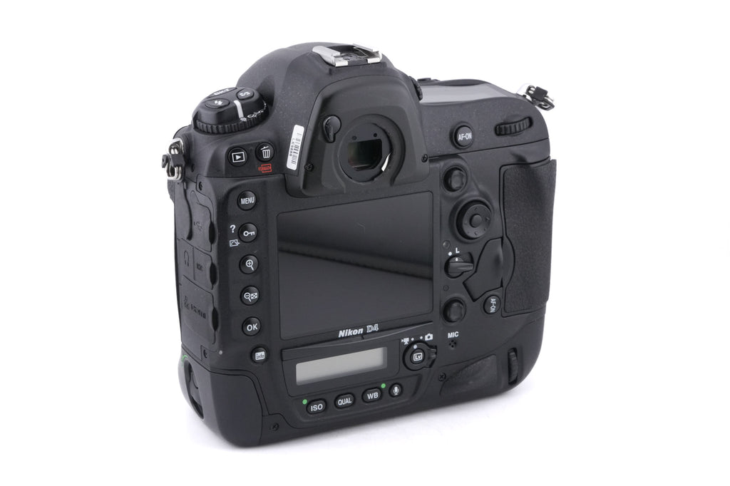 Nikon D4