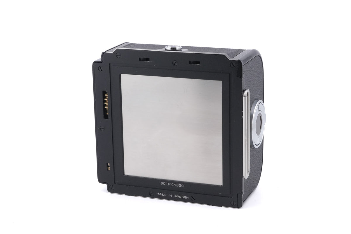 Hasselblad 501C (11045) + Waist Level Finder (New / Black, 42323) + A12N Film Magazine (30213) + Acute Matte Grid / Split Image Focusing Screen (42170)