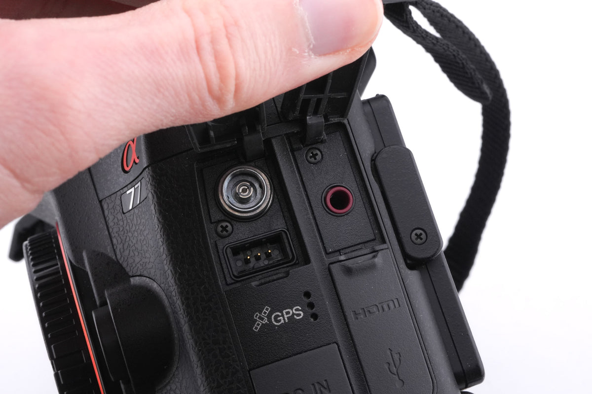 Sony A77