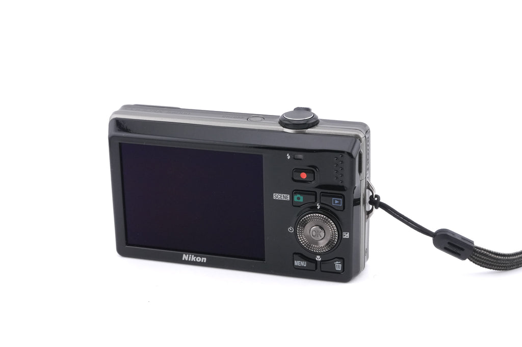 Nikon Coolpix S6000