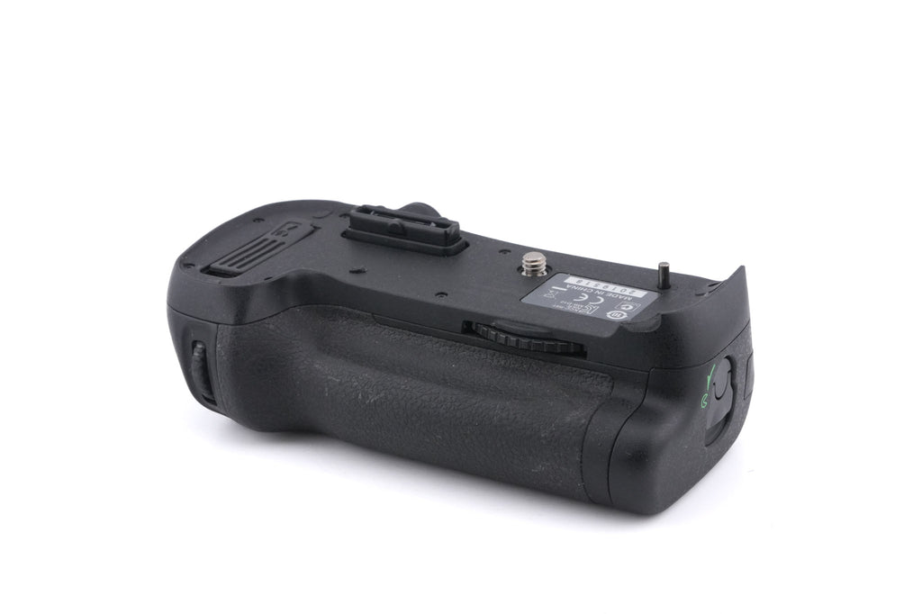 Nikon MB-D12 Multi Power Battery Pack