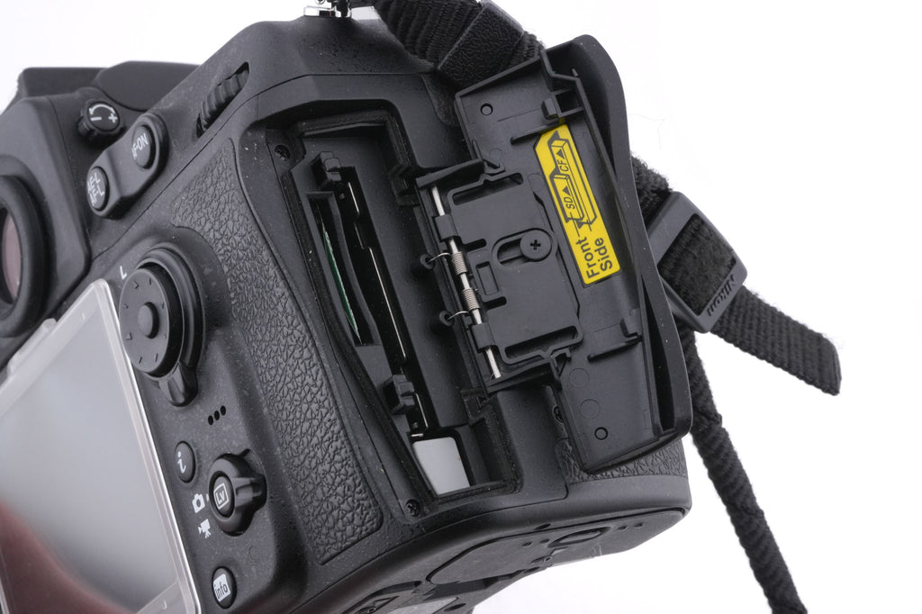 Nikon D810