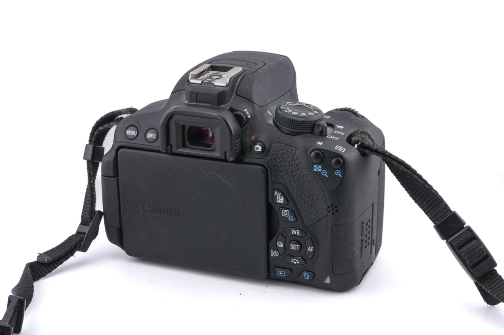 Canon EOS 700D