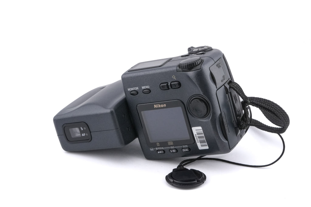 Nikon Coolpix 990