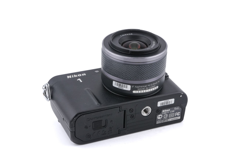 Nikon 1 V1 + 10-30mm f3.5-5.6 VR Nikkor 1