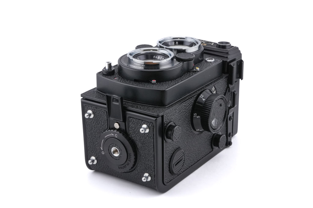 Yashica Mat-124 G