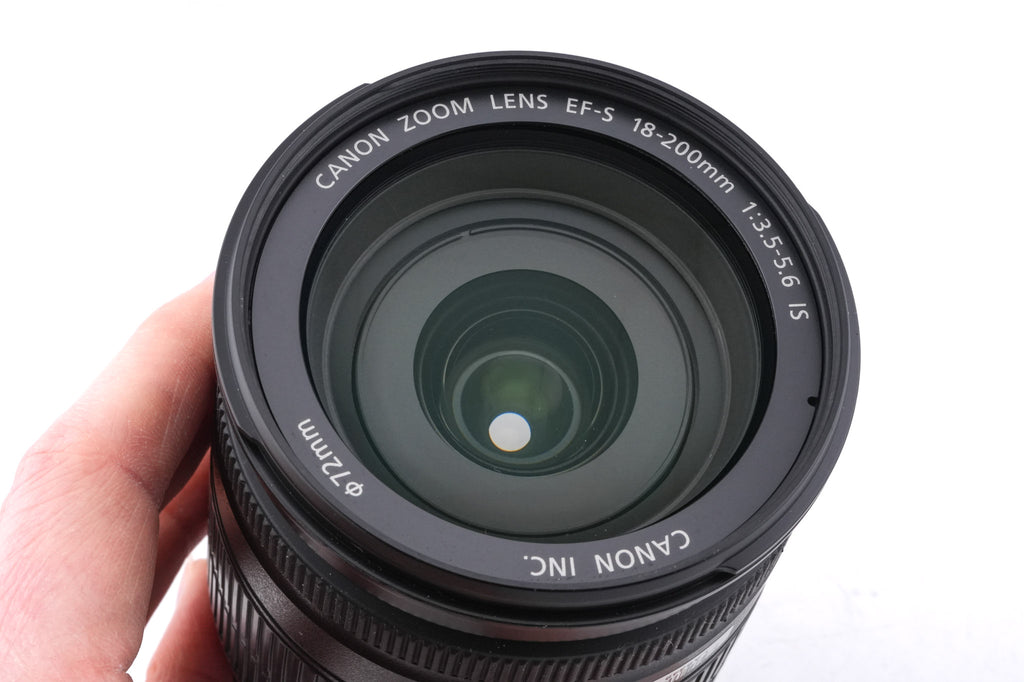 Canon 18-200mm f3.5-5.6 IS