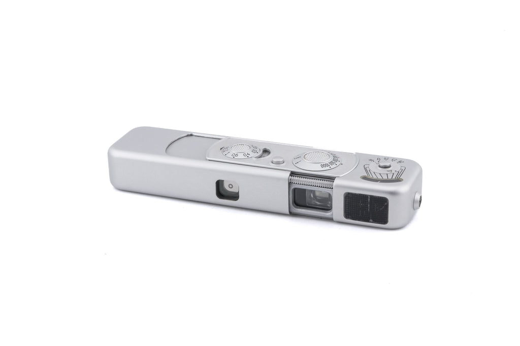 Minox B