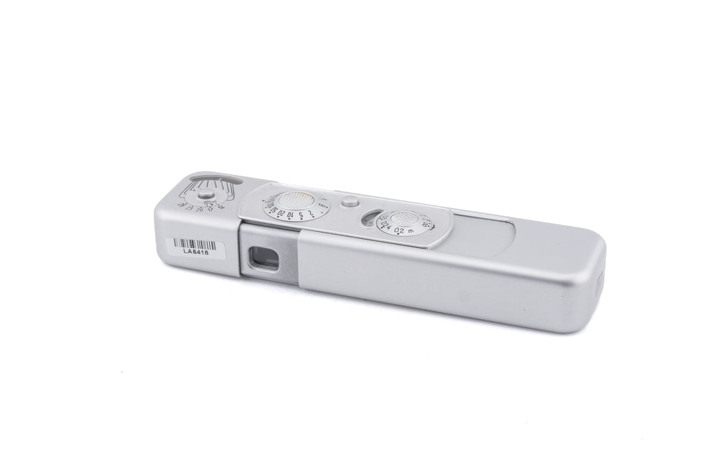 Minox B