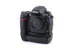 Nikon D700 + MB-D10 Multi-Power Battery Pack