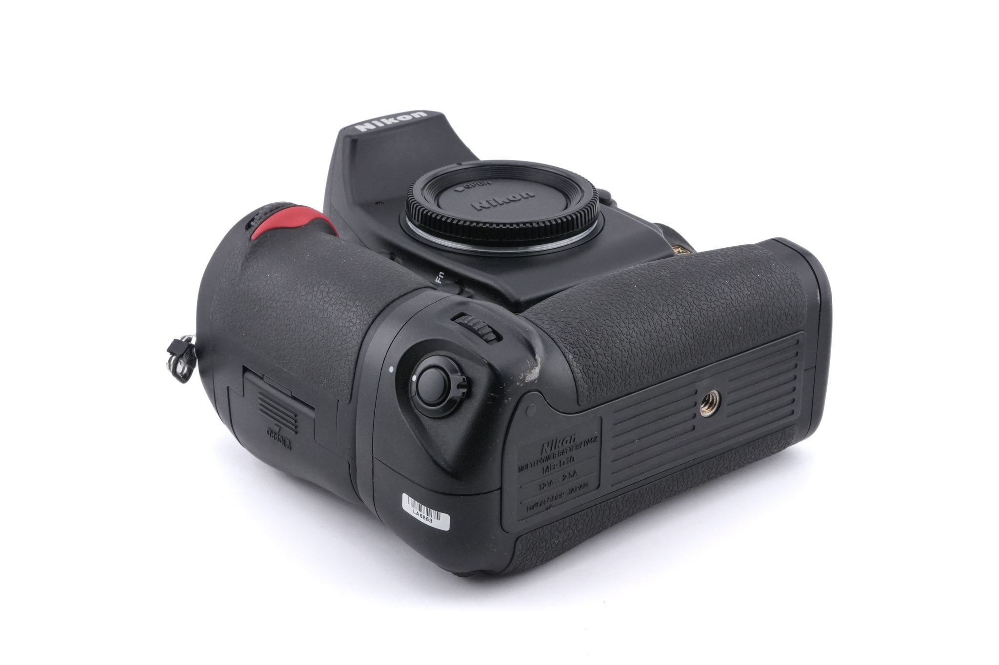 Nikon D700 + MB-D10 Multi-Power Battery Pack