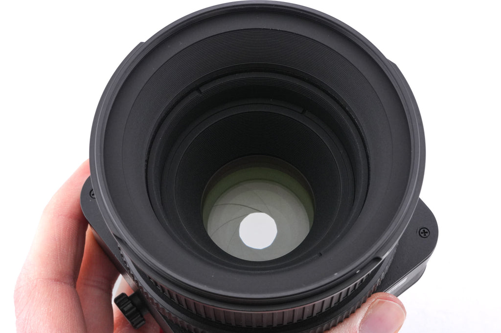 Nikon 85mm f2.8 PC Micro Nikkor D