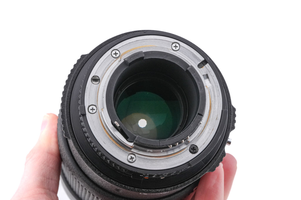 Nikon 80-200mm f2.8 AF Nikkor D ED (First Version)