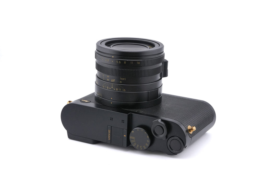 Leica Q2 (Daniel Craig x Greg Williams) (19058 / 19062)