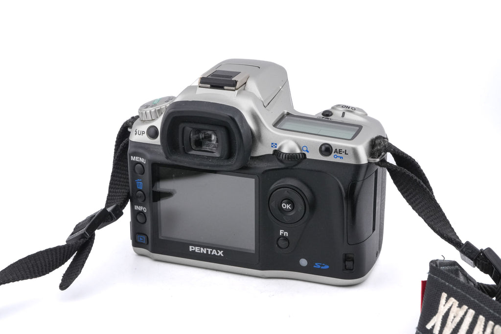 Pentax *ist DL