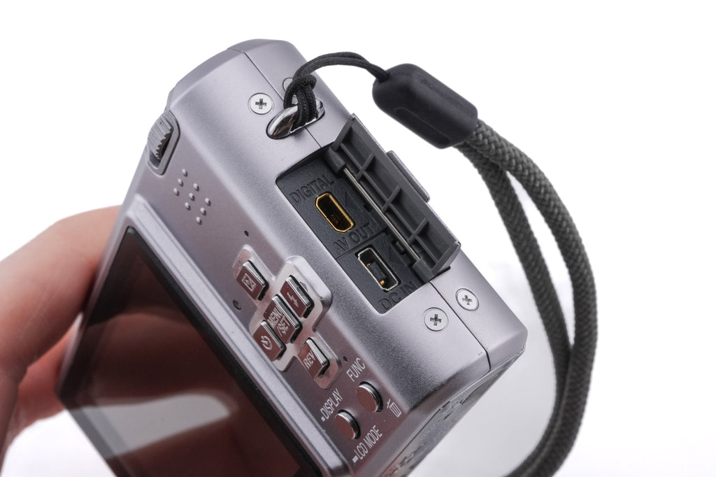 Panasonic Lumix DMC-FX100