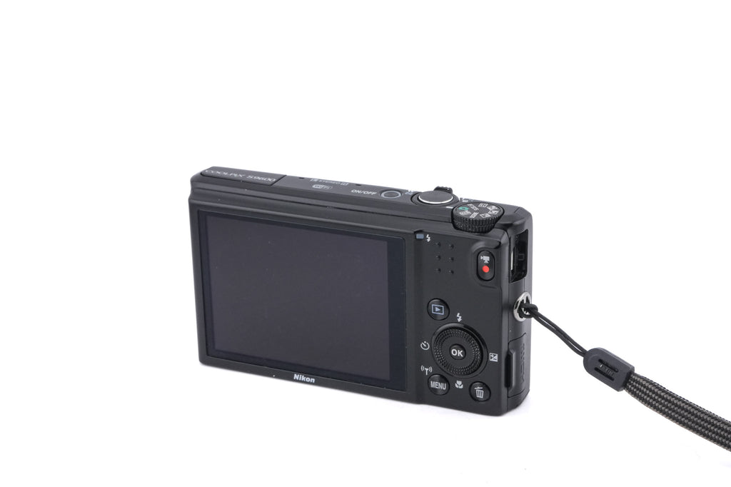 Nikon Coolpix S9600