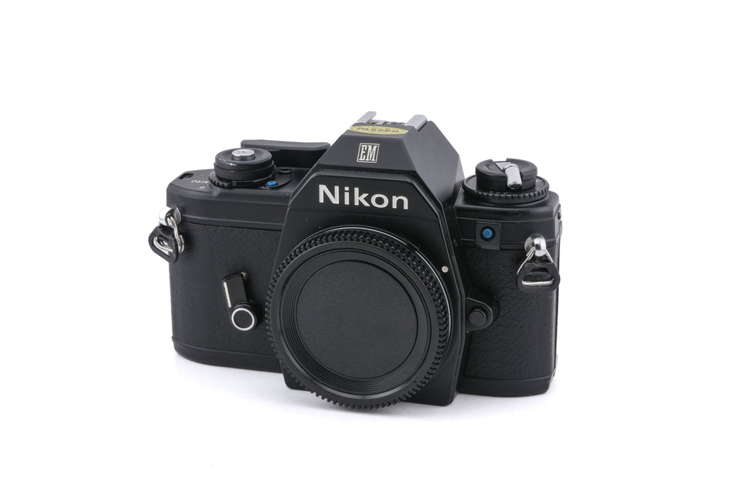 Nikon EM