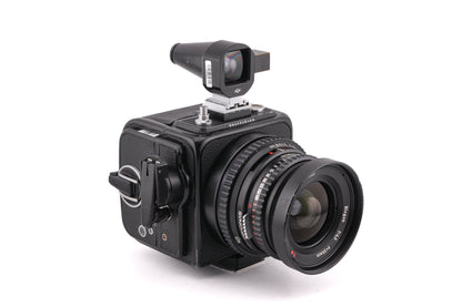 Hasselblad SWC/M (Black, 10197) + SWC Viewfinder (52035/TISOC) + A12 Film Magazine (Black, 30147)