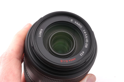 Panasonic 45-200mm f4-5.6 G Vario Mega O.I.S.