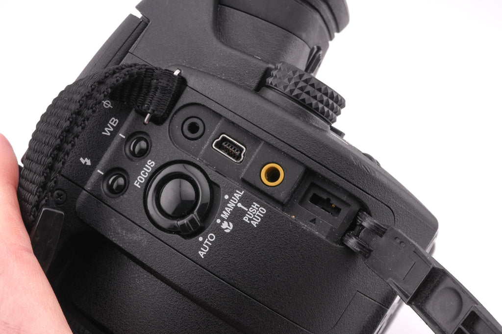 Sony Cyber-Shot DSC-R1