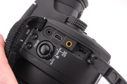 Sony Cyber-Shot DSC-R1