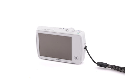 Nikon Coolpix S01