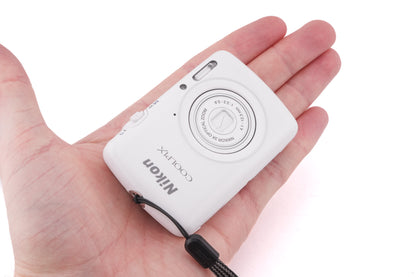 Nikon Coolpix S01