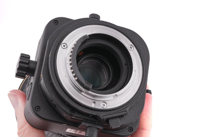 Nikon 24mm f3.5 PC-E Nikkor D ED N